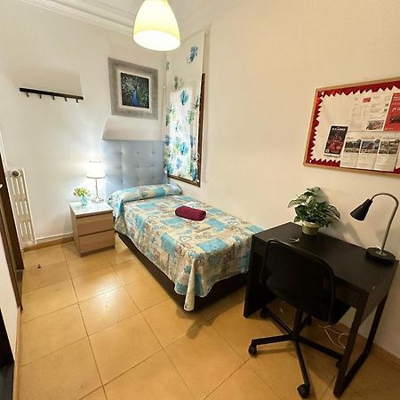 Bed and Breakfast Alojamiento Nuevo Balmes Barcelona Zewnętrze zdjęcie