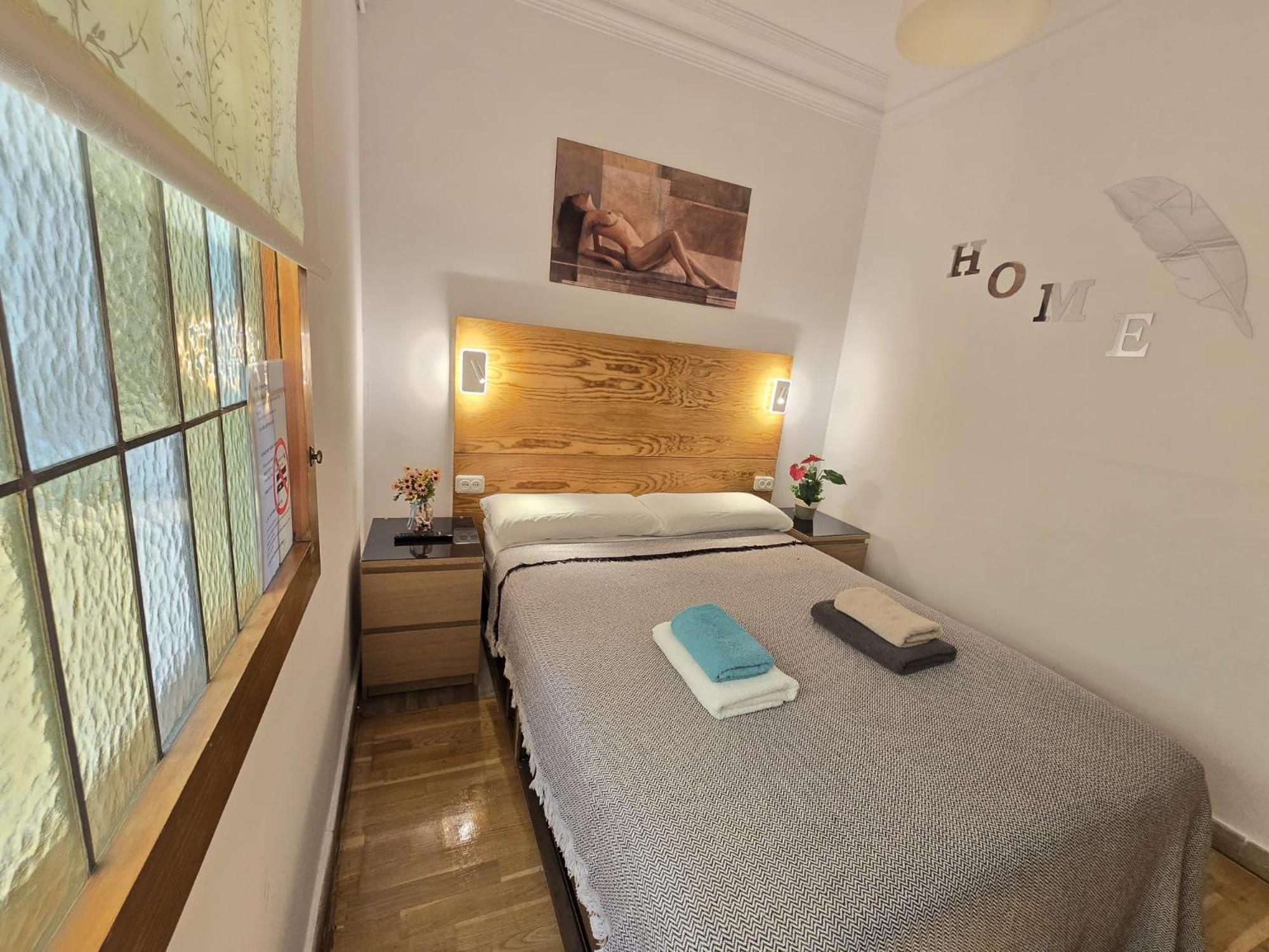 Bed and Breakfast Alojamiento Nuevo Balmes Barcelona Zewnętrze zdjęcie