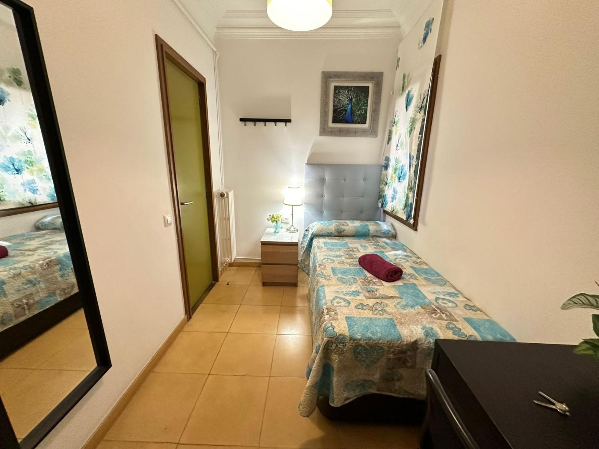 Bed and Breakfast Alojamiento Nuevo Balmes Barcelona Zewnętrze zdjęcie